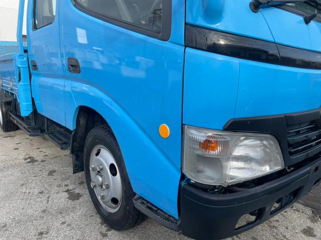 ダイナトラック 　２トンＷキャブロング　新明和　垂直パワーゲート　パワステ　エアコン　５ＭＴ　車検１年付　走行１３．９万キロ　荷台３ｍ３０ｃｍ×１ｍ８０ｃｍ（16枚目）