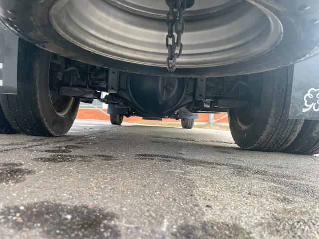 ダイナトラック 　２トンＷキャブロング　新明和　垂直パワーゲート　パワステ　エアコン　５ＭＴ　車検１年付　走行１３．９万キロ　荷台３ｍ３０ｃｍ×１ｍ８０ｃｍ（70枚目）