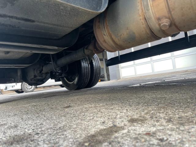 ダイナトラック 　２トンＷキャブロング　新明和　垂直パワーゲート　パワステ　エアコン　５ＭＴ　車検１年付　走行１３．９万キロ　荷台３ｍ３０ｃｍ×１ｍ８０ｃｍ（73枚目）