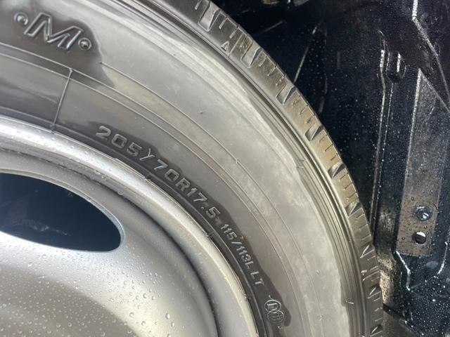 デュトロ 　２トン３段クレーン　ラジコン　４ＷＤ　フル装備　５ＭＴ　エコモード　アシストアイドル　ＡＢＳ　エアバック　ディーゼル　荷台３ｍ４７ｃｍ×１ｍ６９ｃｍ（42枚目）