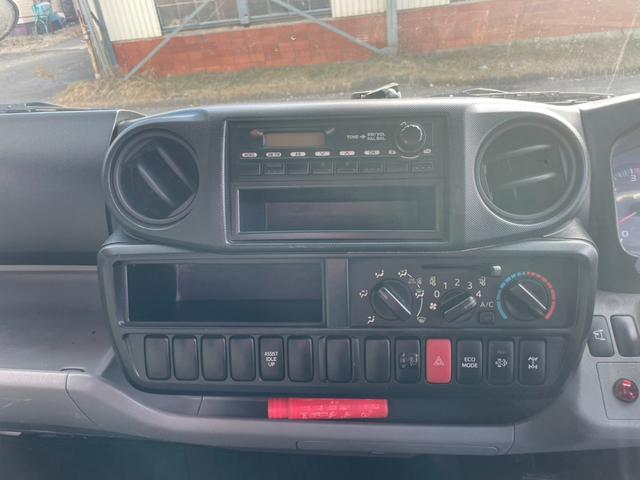 デュトロ 　２トン３段クレーン　ラジコン　４ＷＤ　フル装備　５ＭＴ　エコモード　アシストアイドル　ＡＢＳ　エアバック　ディーゼル　荷台３ｍ４７ｃｍ×１ｍ６９ｃｍ（50枚目）