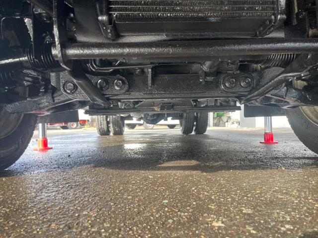 デュトロ 　２トン３段クレーン　ラジコン　４ＷＤ　フル装備　５ＭＴ　エコモード　アシストアイドル　ＡＢＳ　エアバック　ディーゼル　荷台３ｍ４７ｃｍ×１ｍ６９ｃｍ（63枚目）