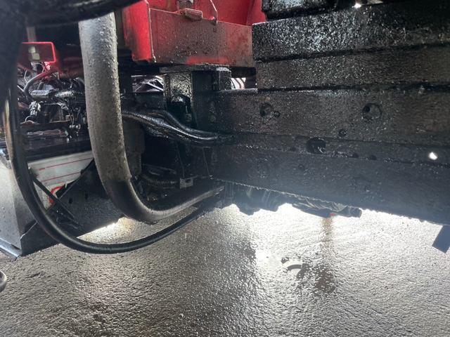 デュトロ 　２トン３段クレーン　ラジコン　４ＷＤ　フル装備　５ＭＴ　エコモード　アシストアイドル　ＡＢＳ　エアバック　ディーゼル　荷台３ｍ４７ｃｍ×１ｍ６９ｃｍ（68枚目）