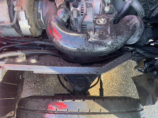 デュトロ 　２トン３段クレーン　ラジコン　４ＷＤ　フル装備　５ＭＴ　エコモード　アシストアイドル　ＡＢＳ　エアバック　ディーゼル　荷台３ｍ４７ｃｍ×１ｍ６９ｃｍ（74枚目）