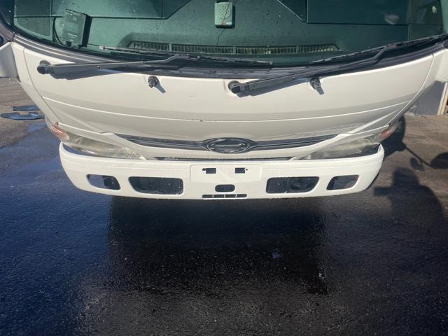 デュトロ 　２トン３段クレーン　ラジコン　４ＷＤ　フル装備　５ＭＴ　エコモード　アシストアイドル　ＡＢＳ　エアバック　ディーゼル　荷台３ｍ４７ｃｍ×１ｍ６９ｃｍ（80枚目）