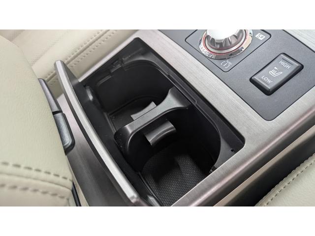 レガシィツーリングワゴン ２．５ＧＴアイサイト　４ＷＤ　一年保証　革シート　ターボ　アイサイト　寒冷地仕様　社外ナビ　フルセグＴＶ　バックカメラ　パワーシート　パドルシフト　プッシュスタート　ヘッドライトウォッシャー　ＨＩＤ　ＥＴＣ　オートエアコン（46枚目）