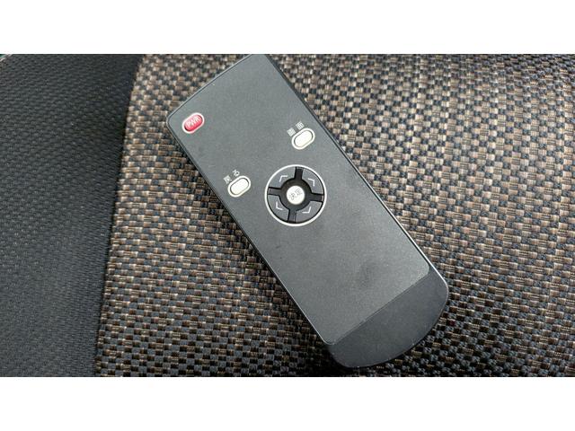 セレナ ハイウェイスター　４ＷＤ　１年保証付　純正ナビ　後席モニター　バックカメラ　両側パワースライド　純正エンジンスターター　フルセグＴＶ　ドラレコ　クルーズコントロール　オートライト　オートエアコン（4枚目）