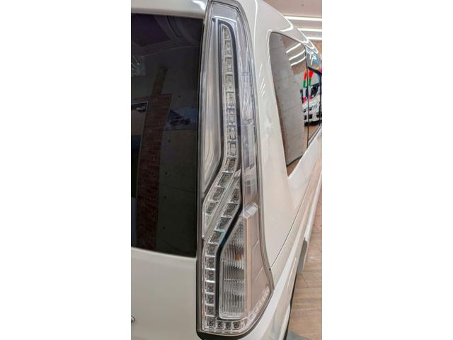 セレナ ハイウェイスター　４ＷＤ　１年保証付　純正ナビ　後席モニター　バックカメラ　両側パワースライド　純正エンジンスターター　フルセグＴＶ　ドラレコ　クルーズコントロール　オートライト　オートエアコン（6枚目）