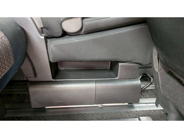 セレナ ハイウェイスター　４ＷＤ　１年保証付　純正ナビ　後席モニター　バックカメラ　両側パワースライド　純正エンジンスターター　フルセグＴＶ　ドラレコ　クルーズコントロール　オートライト　オートエアコン（25枚目）