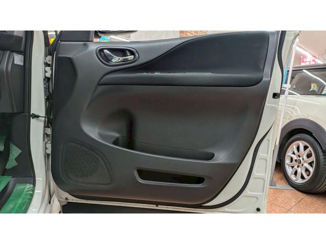 セレナ ハイウェイスター　４ＷＤ　１年保証付　純正ナビ　後席モニター　バックカメラ　両側パワースライド　純正エンジンスターター　フルセグＴＶ　ドラレコ　クルーズコントロール　オートライト　オートエアコン（34枚目）