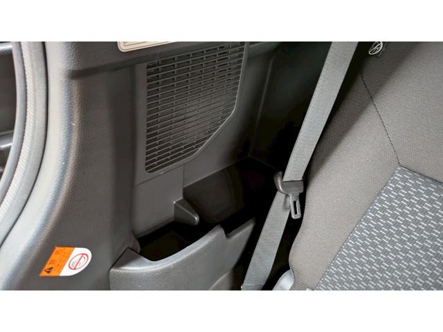 ルーミー Ｘ　４ＷＤ　１年保証付　寒冷地仕様　純正ＳＤナビ　バックカメラ　アイドリングストップ　片側パワースライドドア　スマートアシスト（8枚目）