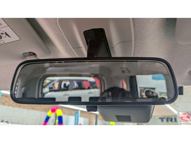 ルーミー Ｘ　４ＷＤ　１年保証付　寒冷地仕様　純正ＳＤナビ　バックカメラ　アイドリングストップ　片側パワースライドドア　スマートアシスト（16枚目）