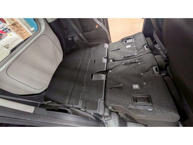 ルーミー Ｘ　４ＷＤ　１年保証付　寒冷地仕様　純正ＳＤナビ　バックカメラ　アイドリングストップ　片側パワースライドドア　スマートアシスト（26枚目）