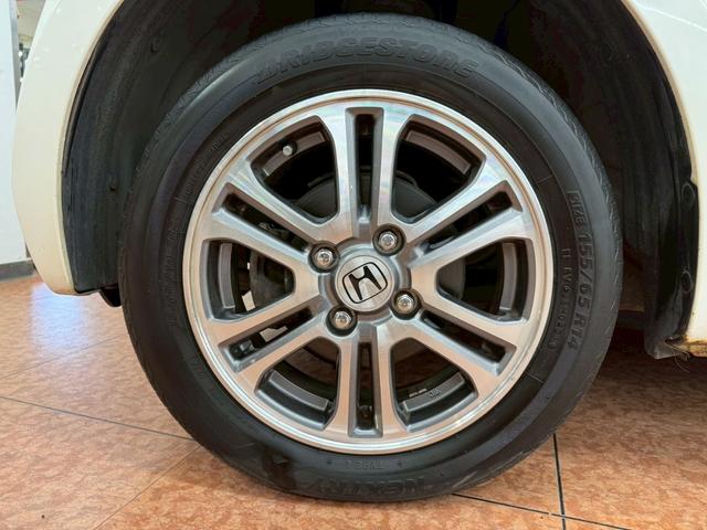 Ｎ－ＢＯＸ Ｇ　ＳＳパッケージ　４ＷＤ　１年保証付　寒冷地仕様　社外ナビ　両側パワースライド　社外エンジンスターター　フルセグＴＶ　オートエアコン　ライトレベライザー　純正１４インチＡＷ（12枚目）