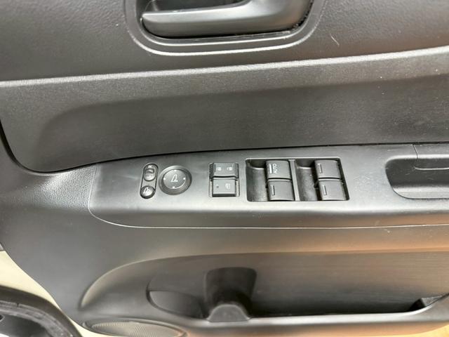 Ｎ－ＢＯＸ Ｇ　ＳＳパッケージ　４ＷＤ　１年保証付　寒冷地仕様　社外ナビ　両側パワースライド　社外エンジンスターター　フルセグＴＶ　オートエアコン　ライトレベライザー　純正１４インチＡＷ（56枚目）