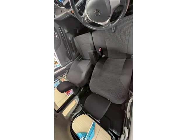 スペーシアカスタム ＴＳ　４ＷＤ　１年保証付　寒冷地仕様　両側パワースライド　バックカメラ　純正スマホ連動ナビ　レーダーブレーキ　ワンセグＴＶ　ＨＩＤ　オートエアコン　オートライト　ミラーヒーター（4枚目）