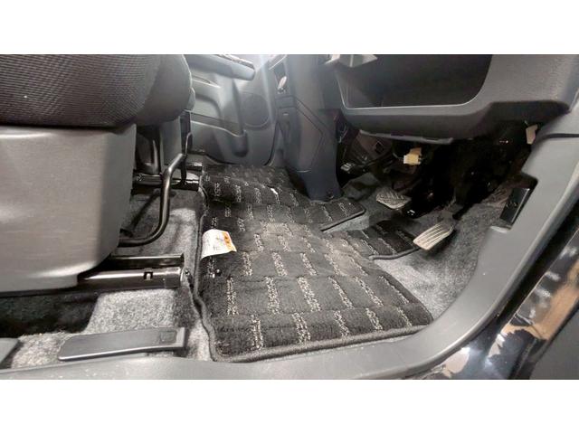 スペーシアカスタム ＴＳ　４ＷＤ　１年保証付　寒冷地仕様　両側パワースライド　バックカメラ　純正スマホ連動ナビ　レーダーブレーキ　ワンセグＴＶ　ＨＩＤ　オートエアコン　オートライト　ミラーヒーター（18枚目）