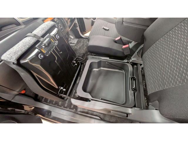 スペーシアカスタム ＴＳ　４ＷＤ　１年保証付　寒冷地仕様　両側パワースライド　バックカメラ　純正スマホ連動ナビ　レーダーブレーキ　ワンセグＴＶ　ＨＩＤ　オートエアコン　オートライト　ミラーヒーター（21枚目）