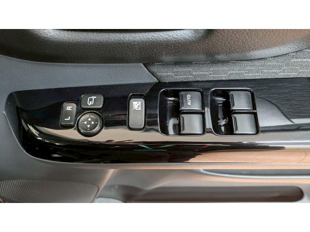 スペーシアカスタム ＴＳ　４ＷＤ　１年保証付　寒冷地仕様　両側パワースライド　バックカメラ　純正スマホ連動ナビ　レーダーブレーキ　ワンセグＴＶ　ＨＩＤ　オートエアコン　オートライト　ミラーヒーター（35枚目）