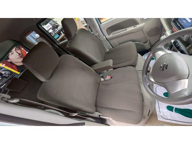 エブリイワゴン ＪＰターボ　４ＷＤ　１年保証付　ハイルーフ　社外ナビ　フルセグＴＶ　両側スライド☆シートヒーター　オートエアコン　ライトレベライザー　リアヒーター（2枚目）