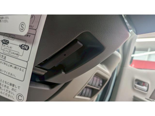 エブリイワゴン ＪＰターボ　４ＷＤ　１年保証付　ハイルーフ　社外ナビ　フルセグＴＶ　両側スライド☆シートヒーター　オートエアコン　ライトレベライザー　リアヒーター（31枚目）