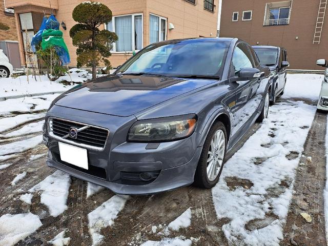 Ｃ３０ ２．４ｉ　ＳＥ　サンルーフ　ナビ　バックカメラ　夏冬タイヤ付き　シートヒーター（2枚目）