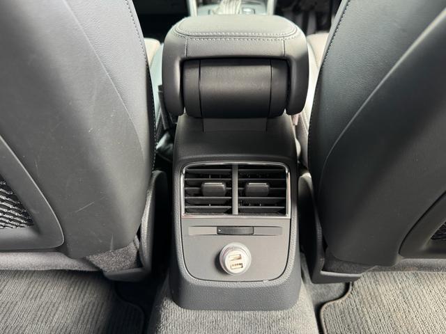 Ａ３ スポーツバック　Ｓラインブラックスタイリング　正規ディーラー車　ハーフレザー　ナビ　地デジ　Ｂカメラ（29枚目）