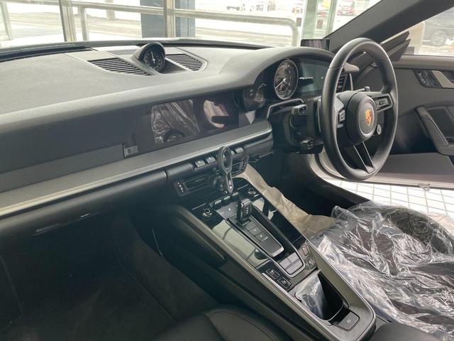 ９１１ ９１１カレラ　（ＪＵ適正販売店）　盗難防止システム　アイドリングストップ　クルーズコントロール　シートヒーター　革シート　ＬＥＤヘッドライト　クリアランスソナー　バックカメラ　フロントカメラ（29枚目）