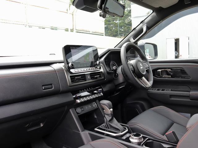 トライトン ＧＳＲ　ｅアシスト　電動トノカバー　９インチナビ　全周囲カメラ　シート／ステアヒーター　スタイリングバー　ベッドライナー　パワーシート　充電用ＵＳＢ　ドラレコ　ＥＴＣ　ＬＥＤヘッドランプ　ドライブセレクター（35枚目）