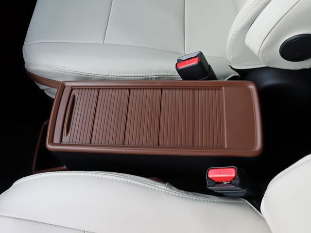 シエンタ ハイブリッドZ 寒冷地 10.5インチナビTV 全周囲カメラ コンフォートパッケージ モデリスタエアロ 天井サーキュレーター AC100V1500W電源 シート/ステアヒータ 両側パワスラ ドラレコ ETC 本州仕入(46枚目)