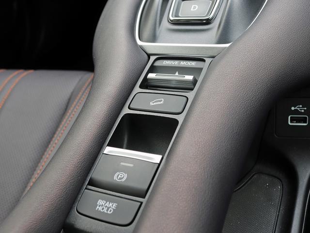 ZR-V e:HEV Z ホンダセンシング BOSEサウンド 9インチワイドナビTV 全周囲カメラ ワイヤレス充電 前席/後席シートヒーター ステアヒーター パワーシート 10.2インチデジタルメーター 革シート ETC2.0(41枚目)