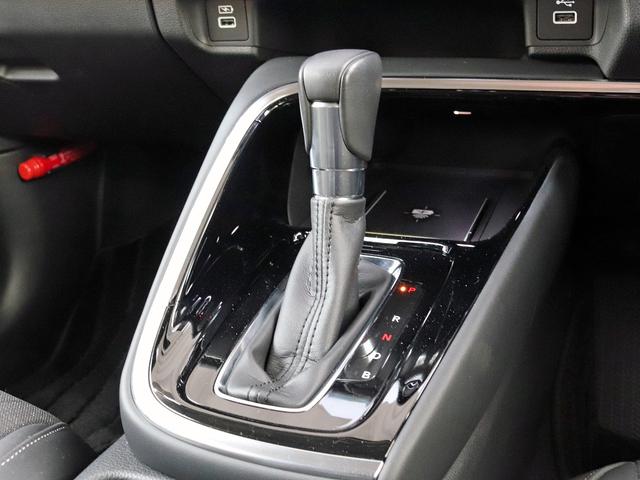ヴェゼル e:HEV Z ホンダセンシング ホンダコネクトナビTV バックカメラ シート/ステアヒーター ワイヤレス充電 パワーシート BSM パワーバックドア ハーフレザー LEDフォグ ドラレコ ETC 本州仕入れ 4WD(9枚目)