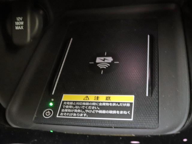 ヴェゼル e:HEV Z ホンダセンシング ホンダコネクトナビTV バックカメラ シート/ステアヒーター ワイヤレス充電 パワーシート BSM パワーバックドア ハーフレザー LEDフォグ ドラレコ ETC 本州仕入れ 4WD(10枚目)