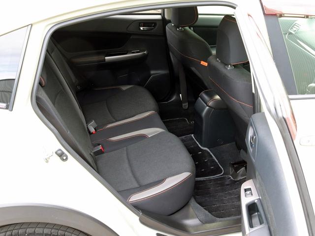 XV 2.0i-L アイサイト アイサイトVer.3 DIATONEサウンドナビTV バックカメラ パワーシート パドルシフト プッシュスタート ETC ルーフレール アイドリングストップ リアフォグ HIDヘッドランプ フォグ(35枚目)