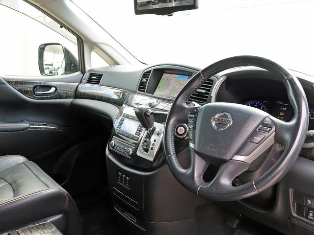 エルグランド 250ハイウェイスタープレミアム メーカーナビTV 全周囲カメラ フリップダウンモニター 両側パワースライドドア ニスモ18インチAW 黒革シート シートヒータ クルコン AC100V電源 パワーバックドア ETC ドラレコ 本州仕入(32枚目)