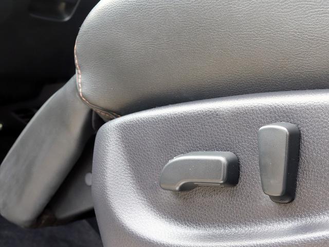 エルグランド 250ハイウェイスタープレミアム メーカーナビTV 全周囲カメラ フリップダウンモニター 両側パワースライドドア ニスモ18インチAW 黒革シート シートヒータ クルコン AC100V電源 パワーバックドア ETC ドラレコ 本州仕入(54枚目)