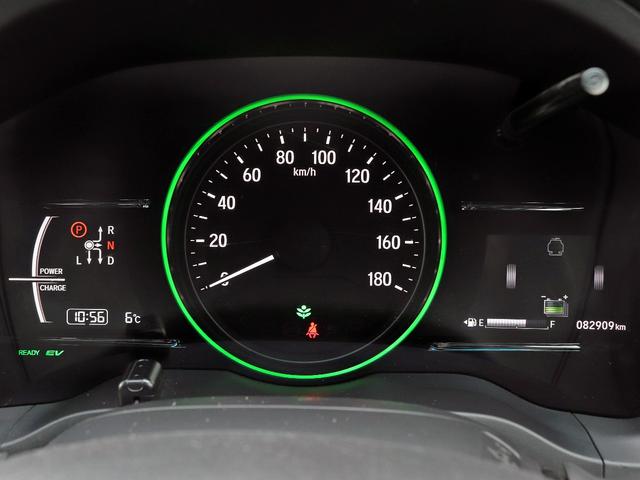 ヴェゼル ハイブリッドＸ・ホンダセンシング　ナビＴＶ　バックカメラ　シートヒーター　ＬＥＤヘッドランプ　アダクティブクルーズ　誤発進抑制機能　車線維持支援システム　衝突軽減ブレーキ　ＥＴＣ　パドルシフト　フォグランプ　プッシュスタート　４ＷＤ（4枚目）