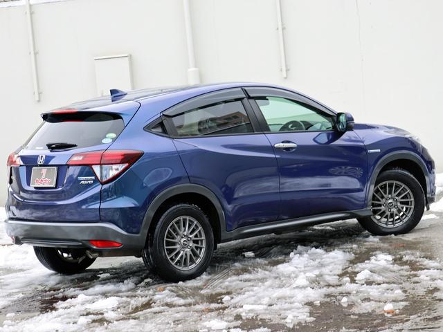 ヴェゼル ハイブリッドＸ・ホンダセンシング　ナビＴＶ　バックカメラ　シートヒーター　ＬＥＤヘッドランプ　アダクティブクルーズ　誤発進抑制機能　車線維持支援システム　衝突軽減ブレーキ　ＥＴＣ　パドルシフト　フォグランプ　プッシュスタート　４ＷＤ（20枚目）