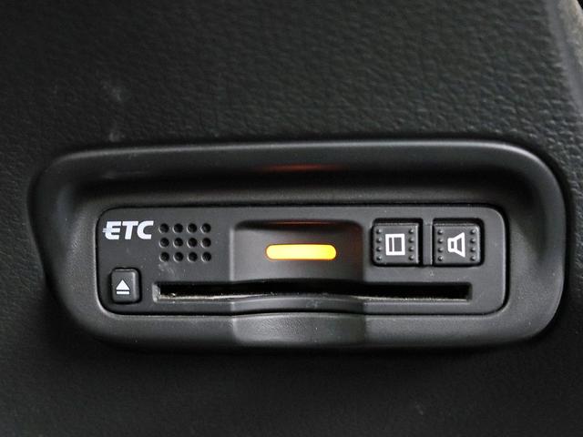 ヴェゼル ハイブリッドＸ・ホンダセンシング　ナビＴＶ　バックカメラ　シートヒーター　ＬＥＤヘッドランプ　アダクティブクルーズ　誤発進抑制機能　車線維持支援システム　衝突軽減ブレーキ　ＥＴＣ　パドルシフト　フォグランプ　プッシュスタート　４ＷＤ（42枚目）