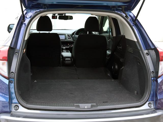 ヴェゼル ハイブリッドＸ・ホンダセンシング　ナビＴＶ　バックカメラ　シートヒーター　ＬＥＤヘッドランプ　アダクティブクルーズ　誤発進抑制機能　車線維持支援システム　衝突軽減ブレーキ　ＥＴＣ　パドルシフト　フォグランプ　プッシュスタート　４ＷＤ（45枚目）