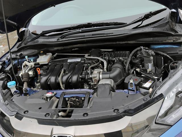 ヴェゼル ハイブリッドＸ・ホンダセンシング　ナビＴＶ　バックカメラ　シートヒーター　ＬＥＤヘッドランプ　アダクティブクルーズ　誤発進抑制機能　車線維持支援システム　衝突軽減ブレーキ　ＥＴＣ　パドルシフト　フォグランプ　プッシュスタート　４ＷＤ（49枚目）