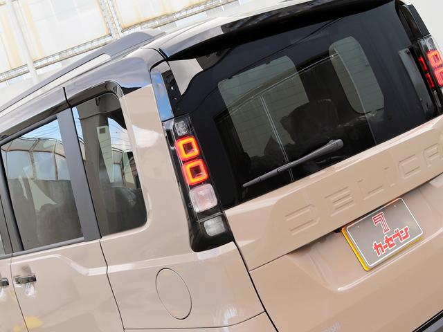 デリカミニ Ｔ　プレミアム　届出済未使用車　寒冷地プラスＰＫＧ　９インチディスプレイＯＤ　全周囲カメラ　ルーフレール　ｅアシスト　マイパイロット　２トーンカラー　液晶メーター　両側パワスラ　シートヒーター　リアサーキュレーター（17枚目）