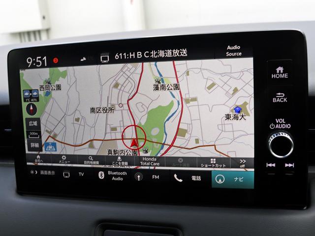 ヴェゼル ｅ：ＨＥＶ　Ｚ　ホンダセンシング　ホンダコネクト９インチナビＴＶ　全周囲カメラ　シート／ステアヒーター　ワイヤレス充電　ＥＴＣ２．０　ドラレコ　パワーバックドア　ハーフレザ　シーケンシャル　ＬＥＤフォグ　パドルシフト（5枚目）