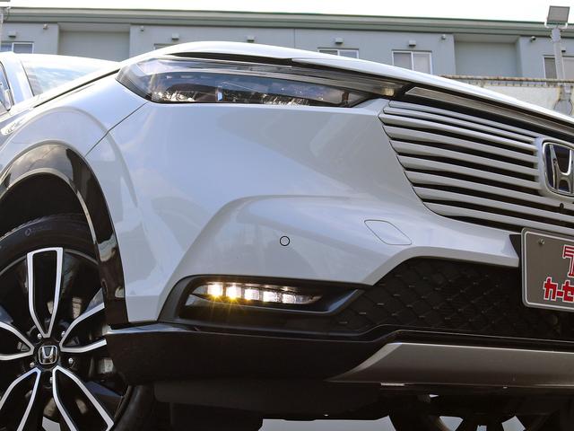 ヴェゼル ｅ：ＨＥＶ　Ｚ　ホンダセンシング　ホンダコネクト９インチナビＴＶ　全周囲カメラ　シート／ステアヒーター　ワイヤレス充電　ＥＴＣ２．０　ドラレコ　パワーバックドア　ハーフレザ　シーケンシャル　ＬＥＤフォグ　パドルシフト（20枚目）