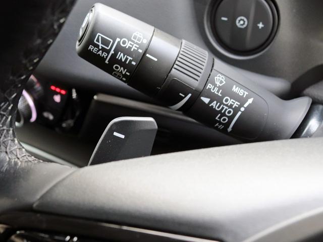 ヴェゼル ｅ：ＨＥＶ　Ｚ　ホンダセンシング　ホンダコネクト９インチナビＴＶ　全周囲カメラ　シート／ステアヒーター　ワイヤレス充電　ＥＴＣ２．０　ドラレコ　パワーバックドア　ハーフレザ　シーケンシャル　ＬＥＤフォグ　パドルシフト（43枚目）
