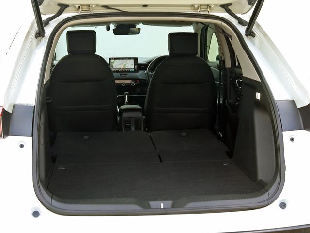 ヴェゼル ｅ：ＨＥＶ　Ｚ　ホンダセンシング　ホンダコネクト９インチナビＴＶ　全周囲カメラ　シート／ステアヒーター　ワイヤレス充電　ＥＴＣ２．０　ドラレコ　パワーバックドア　ハーフレザ　シーケンシャル　ＬＥＤフォグ　パドルシフト（52枚目）