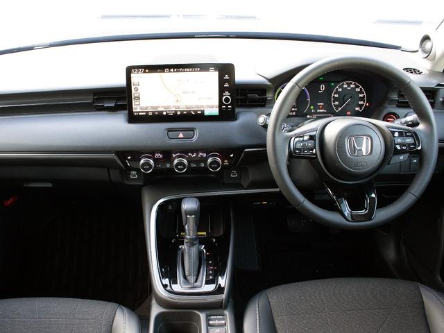 ヴェゼル e:HEV Z ホンダセンシング ホンダコネクトディスプレイ ナビTV 全周囲カメラ ステア/シートヒーター パワーバックドア ハーフレザー ETC2.0 ワイヤレス充電 BSM LEDヘッドランプ/フォグ 本州仕入(3枚目)