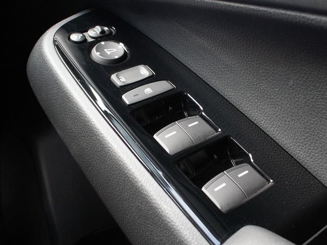 ヴェゼル e:HEV Z ホンダセンシング ホンダコネクトディスプレイ ナビTV 全周囲カメラ ステア/シートヒーター パワーバックドア ハーフレザー ETC2.0 ワイヤレス充電 BSM LEDヘッドランプ/フォグ 本州仕入(43枚目)