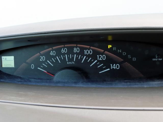 タント Ｘ　４ＷＤ　パワースライドドア　ＣＶＴ　オートエアコン　キーフリーシステム　イモビライザー　ツートーンインパネ　ウレタン製ステアリング　ＡＢＳ　アイドリングストップ　プライバシーガラス　ファブリックシート（4枚目）