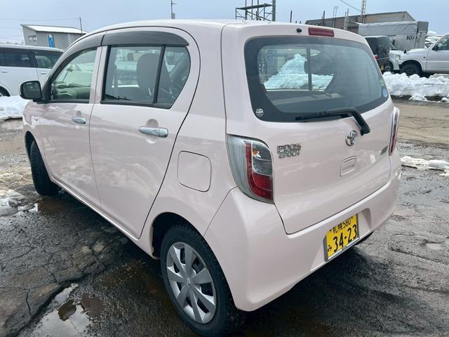 ピクシスエポック Ｘｆ　４ＷＤ　新品夏タイヤ　ナビ　Ｅｇスターター（13枚目）